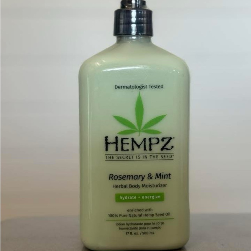 Hempz Rosemary & Mint Herbal Moisturizer - Light Green